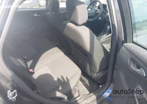 2015 Ford Focus Se z USA, uszkodzony, nr VIN 1FADP3K22FL208973